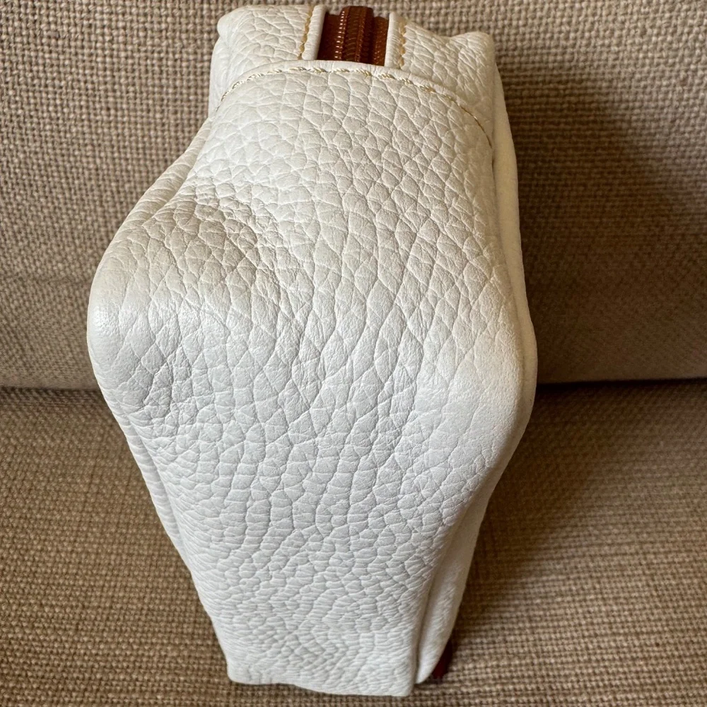 Dooney & Bourke white leather accessory makeup bag - Picture 4 of 6